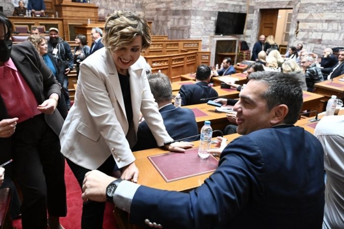 ΣΥΡΙΖΑ: Η «ψήφος εμπιστοσύνης» του Τσίπρα στον Κασσελάκη και το μήνυμα στους «11» ΣΥΡΙΖΑ: Η «ψήφος εμπιστοσύνης» του Τσίπρα στον Κασσελάκη και το μήνυμα στους «11»