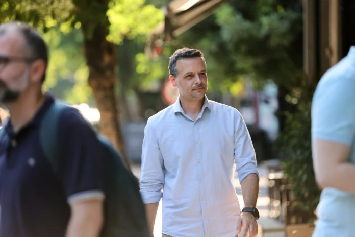 Χάρης Δούκας: Ανακοίνωσε την υποψηφιότητά του για την προεδρία της ΚΕΔΕ Χάρης Δούκας: Ανακοίνωσε την υποψηφιότητά του για την προεδρία της ΚΕΔΕ