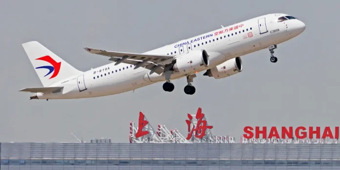 China Eastern Airlines: Το επιβατικό αεροσκάφος C919 συνδέει τη Σανγκάη με το Πεκίνο China Eastern Airlines: Το επιβατικό αεροσκάφος C919 συνδέει τη Σανγκάη με το Πεκίνο