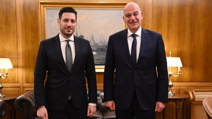Τετ-α-τετ Δένδια με Κυρανάκη για τις ασφαλείς επικοινωνίες των Ενόπλων Δυνάμεων μέσω δορυφόρου Τετ-α-τετ Δένδια με Κυρανάκη για τις ασφαλείς επικοινωνίες των Ενόπλων Δυνάμεων μέσω δορυφόρου