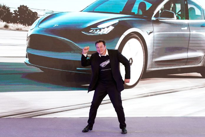 Η Tesla παρέδωσε αριθμό ρεκόρ οχημάτων το τέταρτο τρίμηνο και πέτυχε τον στόχο της για το 2023 Η Tesla παρέδωσε αριθμό ρεκόρ οχημάτων το τέταρτο τρίμηνο και πέτυχε τον στόχο της για το 2023
