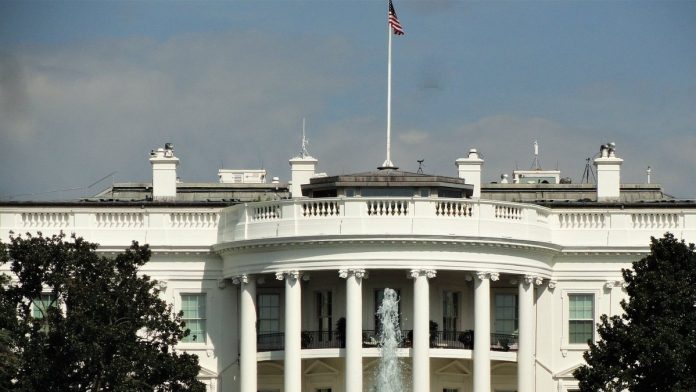 Οι ΗΠΑ αρνούνται ότι ακύρωσαν τη συνάντηση λόγω των σχολίων Νετανιάχου Οι ΗΠΑ αρνούνται ότι ακύρωσαν τη συνάντηση λόγω των σχολίων Νετανιάχου