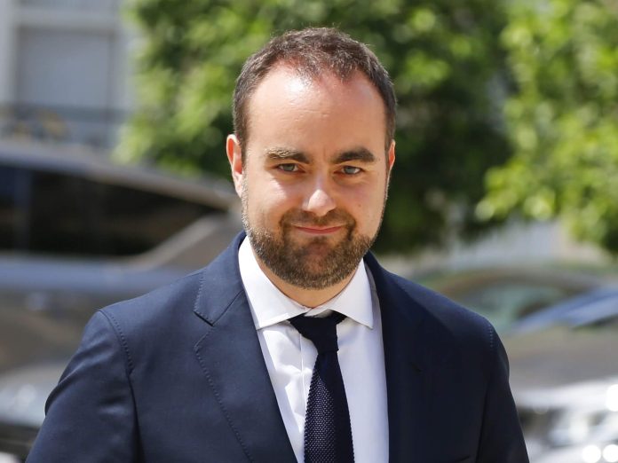 Η Γαλλία επιταχύνει την παραγωγή όπλων και πυρομαχικών για την Ουκρανία Η Γαλλία επιταχύνει την παραγωγή όπλων και πυρομαχικών για την Ουκρανία