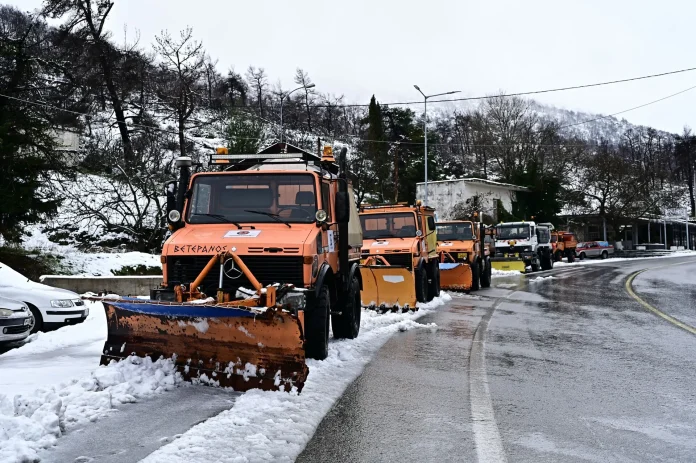 Κακοκαιρία σε εξέλιξη- Σημαντική βελτίωση από Τετάρτη: Χιόνια, βροχές και θυελλώδεις άνεμοι σε όλη τη χώρα Κακοκαιρία σε εξέλιξη- Σημαντική βελτίωση από Τετάρτη: Χιόνια, βροχές και θυελλώδεις άνεμοι σε όλη τη χώρα