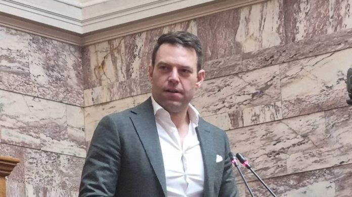 Κασσελάκης: “Ιδιωτική τράπεζα με δημόσιο χρήμα” η Attica Bank Κασσελάκης: “Ιδιωτική τράπεζα με δημόσιο χρήμα” η Attica Bank