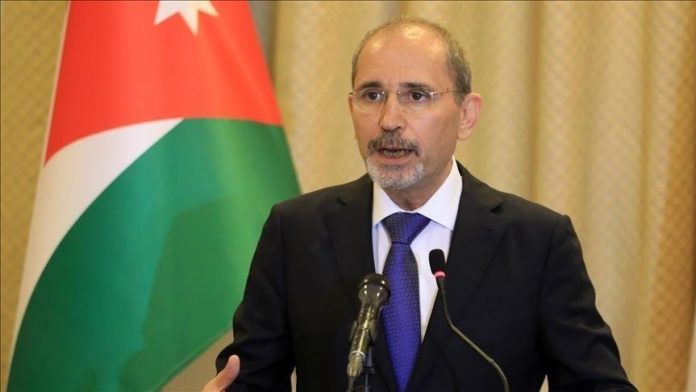 ΥΠΕΞ της Ιορδανίας: Αποσπάται η προσοχή του Νετανιάχου από τη Γάζα ΥΠΕΞ της Ιορδανίας: Αποσπάται η προσοχή του Νετανιάχου από τη Γάζα