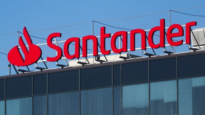Πτώση των μετοχών Santander και Lloyds μετά την έκθεση για τους ιρανικούς λογαριασμούς Πτώση των μετοχών Santander και Lloyds μετά την έκθεση για τους ιρανικούς λογαριασμούς
