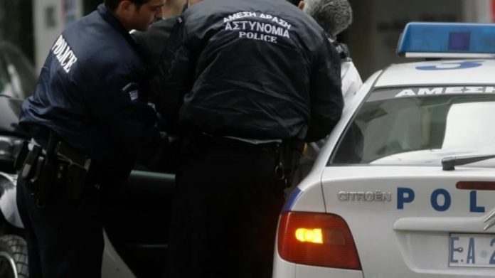 Έκρηξη βόμβας στην Σταδίου Έκρηξη βόμβας στην Σταδίου