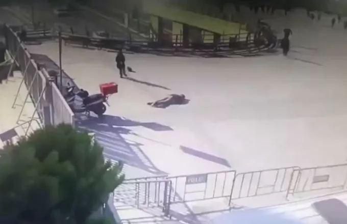 Δύο νεκροί σε ένοπλη επίθεση στο δικαστικό μέγαρο Κωνσταντινούπολης Δύο νεκροί σε ένοπλη επίθεση στο δικαστικό μέγαρο Κωνσταντινούπολης
