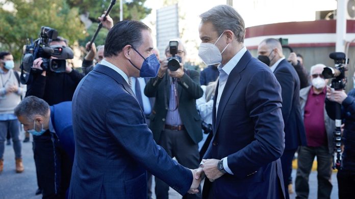 Στο Τζάνειο για την πρώτη ανακαίνιση μετά από 60 χρόνια ο Μητσοτάκης Στο Τζάνειο για την πρώτη ανακαίνιση μετά από 60 χρόνια ο Μητσοτάκης