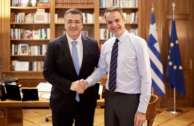 Συνάντηση Μητσοτάκη – Τζιτζικώστα με φόντο την συνεργασία κεντρικής κυβέρνησης και Περιφερειών Συνάντηση Μητσοτάκη – Τζιτζικώστα με φόντο την συνεργασία κεντρικής κυβέρνησης και Περιφερειών