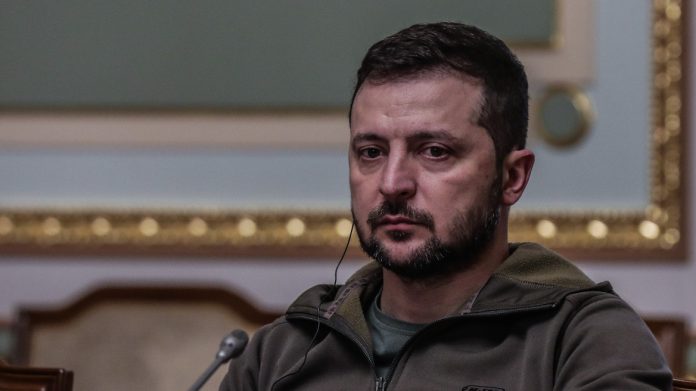 Ζελένσκι: Θεωρεί “αδιανόητο” ότι ο Τραμπ είναι “με το μέρος του Πούτιν” Ζελένσκι: Θεωρεί “αδιανόητο” ότι ο Τραμπ είναι “με το μέρος του Πούτιν”