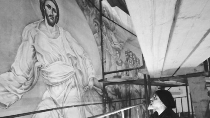 Τίρανα: Άναψαν 57 κεριά για τα θύματα των Τεμπών Τίρανα: Άναψαν 57 κεριά για τα θύματα των Τεμπών