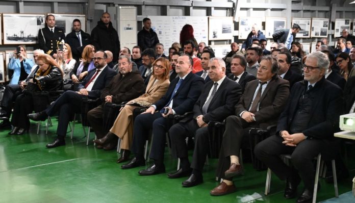 Μελίνα Τραυλού: Τιμούμε τη ναυτοσύνη των πρωταγωνιστών στη θάλασσα αλλά και στη στεριά Μελίνα Τραυλού: Τιμούμε τη ναυτοσύνη των πρωταγωνιστών στη θάλασσα αλλά και στη στεριά