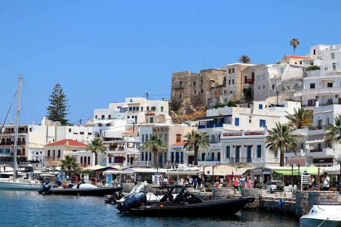 Daily Telegraph: Η Νάξος, ιδανικός προορισμός για οικογενειακές διακοπές στην Ελλάδα Daily Telegraph: Η Νάξος, ιδανικός προορισμός για οικογενειακές διακοπές στην Ελλάδα