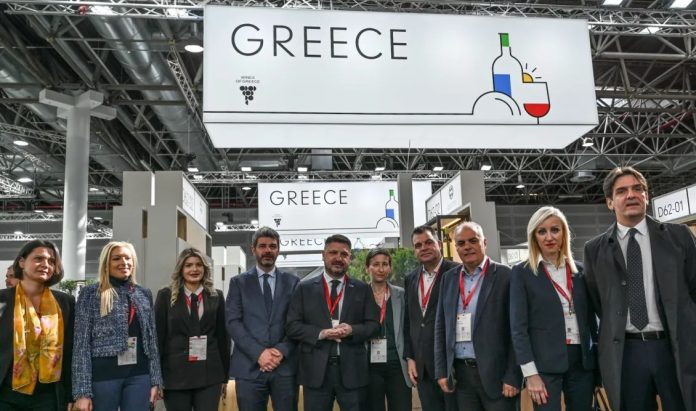 Χαρδαλιάς: “Η Περιφέρεια Αττικής σταθερός αρωγός στην εξωστρέφεια του οινοτουρισμού” Χαρδαλιάς: “Η Περιφέρεια Αττικής σταθερός αρωγός στην εξωστρέφεια του οινοτουρισμού”