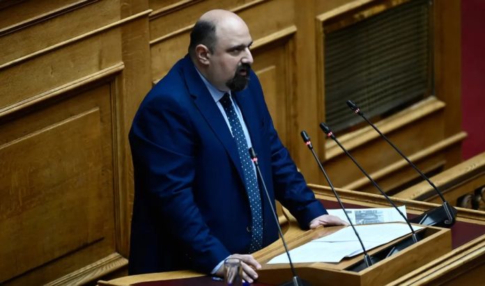 Τριαντόπουλος για Τέμπη: Δεν υπήρχαν εντολές για διαμόρφωση του χώρου, αλλά πρωτόκολλα Τριαντόπουλος για Τέμπη: Δεν υπήρχαν εντολές για διαμόρφωση του χώρου, αλλά πρωτόκολλα