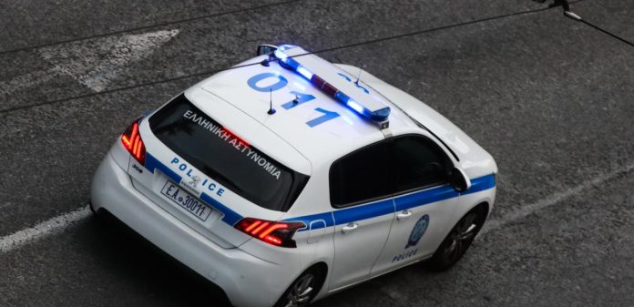 Σε εξέλιξη επιχείρηση της ΕΛΑΣ σε καταυλισμό στη Φυλή Σε εξέλιξη επιχείρηση της ΕΛΑΣ σε καταυλισμό στη Φυλή