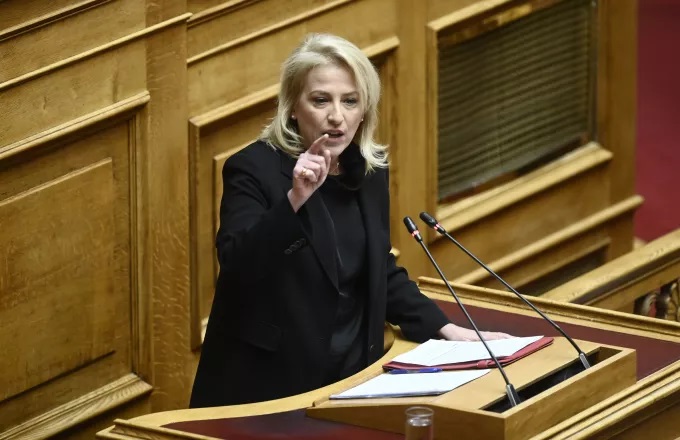 Ρένα Δούρου: Νέα προκλητική παρουσία τουρκικής φρεγάτας στην Κάσο Ρένα Δούρου: Νέα προκλητική παρουσία τουρκικής φρεγάτας στην Κάσο
