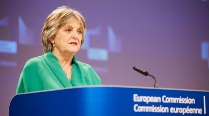 Η Ελ. Φερέιρα πραγματοποιεί επίσκεψη στην Ελλάδα Η Ελ. Φερέιρα πραγματοποιεί επίσκεψη στην Ελλάδα