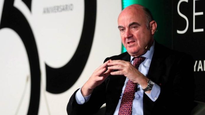 De Guindos: Η αβεβαιότητα απαιτεί προσοχή στη νομισματική πολιτική De Guindos: Η αβεβαιότητα απαιτεί προσοχή στη νομισματική πολιτική