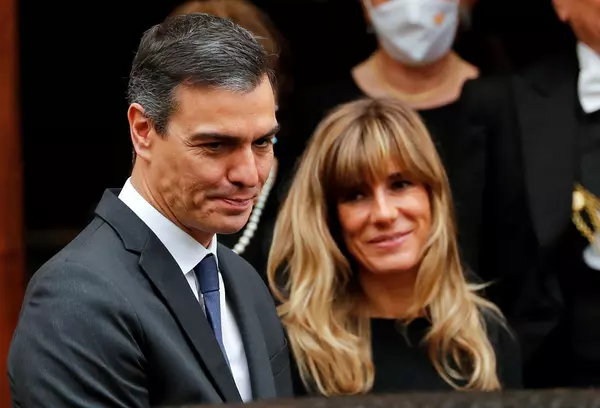 Ο Σάντσεθ σκέφτεται να παραιτηθεί εν μέσω ισχυρισμών κατά της συζύγου του Ο Σάντσεθ σκέφτεται να παραιτηθεί εν μέσω ισχυρισμών κατά της συζύγου του