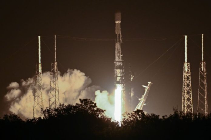 Η SpaceX θέτει σε τροχιά 23 δορυφόρους Starlink Η SpaceX θέτει σε τροχιά 23 δορυφόρους Starlink