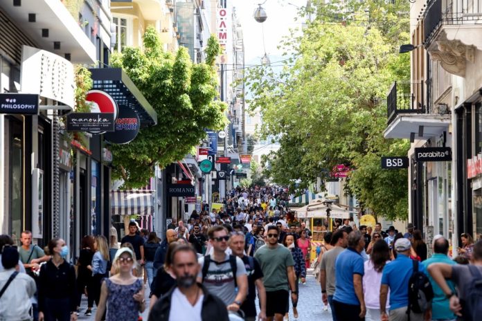 Έλληνες καταναλωτές σφίγγουν το ζωνάρι για το 2026 με άγχος για το προσωπικό τους εισόδημα Έλληνες καταναλωτές σφίγγουν το ζωνάρι για το 2026 με άγχος για το προσωπικό τους εισόδημα