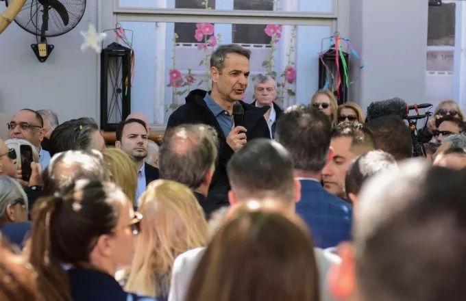 Μητσοτάκης από Ρέντη: ”Η μάχη κατά της ακρίβειας είναι συνεχής” Μητσοτάκης από Ρέντη: ”Η μάχη κατά της ακρίβειας είναι συνεχής”