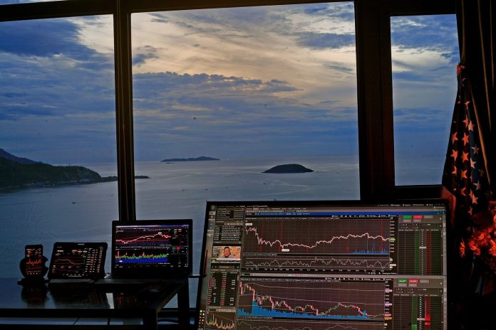 Η Ευρώπη ανοίγει μικτά αναμένοντας τα στοιχεία για τον πληθωρισμό Η Ευρώπη ανοίγει μικτά αναμένοντας τα στοιχεία για τον πληθωρισμό