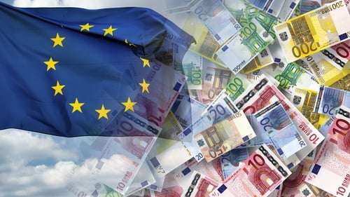 Στα 13,9 δισ. ευρώ το εμπορικό πλεόνασμα της ζώνης του ευρώ τον Μάιο Στα 13,9 δισ. ευρώ το εμπορικό πλεόνασμα της ζώνης του ευρώ τον Μάιο
