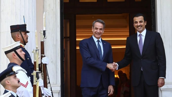 Τι συζήτησαν ο Κυριάκος Μητσοτάκης και ο Εμίρης του Κατάρ στο Μέγαρο Μαξίμου; Τι συζήτησαν ο Κυριάκος Μητσοτάκης και ο Εμίρης του Κατάρ στο Μέγαρο Μαξίμου;