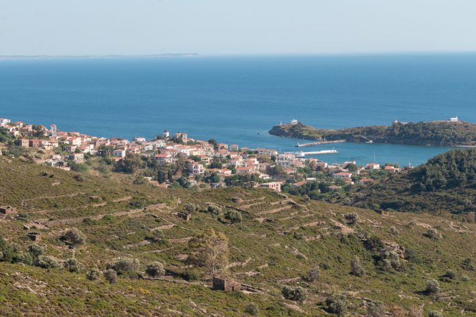 Οινούσσες, ένα κρυμμένο στολίδι στο βόρειο Αιγαίο Οινούσσες, ένα κρυμμένο στολίδι στο βόρειο Αιγαίο