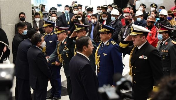 Ο πρόεδρος της Βολιβίας διορίζει νέα στρατιωτική ηγεσία Ο πρόεδρος της Βολιβίας διορίζει νέα στρατιωτική ηγεσία
