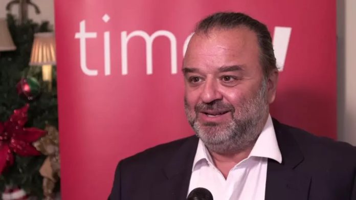 Μάριος Ηλιόπουλος: Αυτός είναι ο νέος ιδιοκτήτης της ΑΕΚ Μάριος Ηλιόπουλος: Αυτός είναι ο νέος ιδιοκτήτης της ΑΕΚ