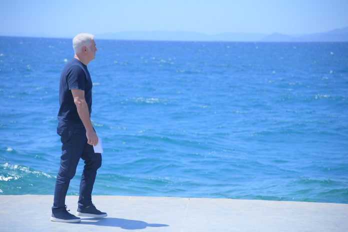 Αντώνης Νικοπολίδης: «Γράμμα στον νεότερο εαυτό μου» Αντώνης Νικοπολίδης: «Γράμμα στον νεότερο εαυτό μου»