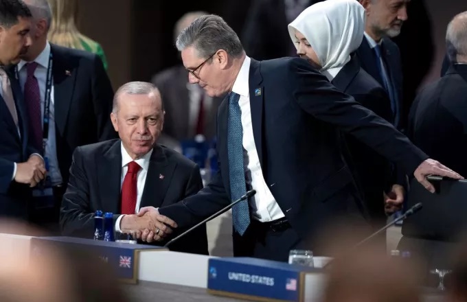 Τι συζήτησαν Στάρμερ – Ερντογάν στο περιθώριο της συνόδου του ΝΑΤΟ Τι συζήτησαν Στάρμερ – Ερντογάν στο περιθώριο της συνόδου του ΝΑΤΟ