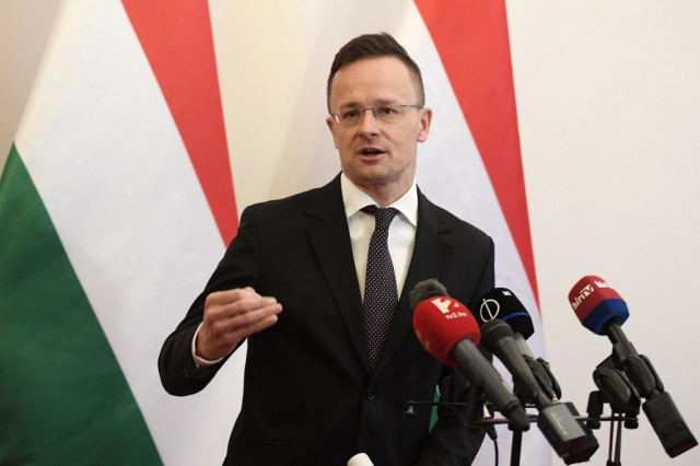 ΥΠΕΞ Ουγγαρίας: Εκεχειρία ο μόνος τρόπος για να τερματιστεί ο πόλεμος στην Ουκρανία ΥΠΕΞ Ουγγαρίας: Εκεχειρία ο μόνος τρόπος για να τερματιστεί ο πόλεμος στην Ουκρανία