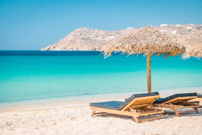 MyCoast: Άνω των 800.000 ευρώ τα πρόστιμα που έχουν επιβληθεί για παραβιάσεις σε 150 παραλίες MyCoast: Άνω των 800.000 ευρώ τα πρόστιμα που έχουν επιβληθεί για παραβιάσεις σε 150 παραλίες