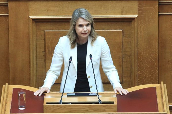 Μιλένα Αποστολάκη: Σκάνδαλο ΟΠΕΚΕΠΕ, αγροτικό αδιέξοδο και καθαρό «όχι» σε συνεργασία με τη ΝΔ Μιλένα Αποστολάκη: Σκάνδαλο ΟΠΕΚΕΠΕ, αγροτικό αδιέξοδο και καθαρό «όχι» σε συνεργασία με τη ΝΔ