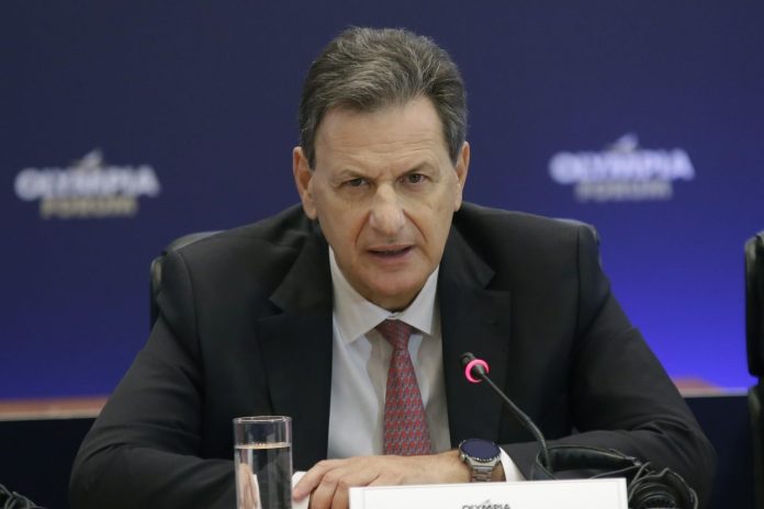 Σκυλακάκης: Η παρέμβαση στο ρεύμα έγινε σε ένα ακραίο φαινόμενο, δεν είναι σωστό να παρεμβαίνουμε όταν η αγορά λειτουργεί σωστά Σκυλακάκης: Η παρέμβαση στο ρεύμα έγινε σε ένα ακραίο φαινόμενο, δεν είναι σωστό να παρεμβαίνουμε όταν η αγορά λειτουργεί σωστά