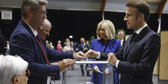 «Γρίφος» το αποτέλεσμα των Εκλογών στη Γαλλία – Οι προβλέψεις για τις έδρες «Γρίφος» το αποτέλεσμα των Εκλογών στη Γαλλία – Οι προβλέψεις για τις έδρες