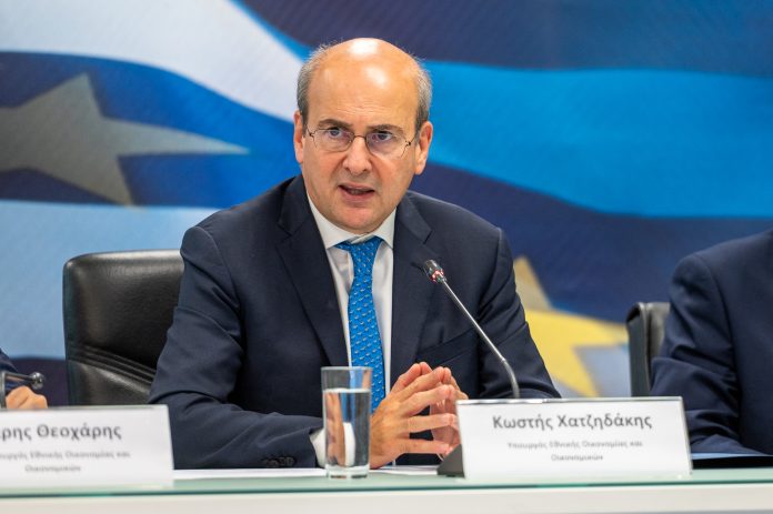 Χατζηδάκης: Έγιναν 20.500 έλεγχοι σε 630 παραλίες και 2.400 επιχειρήσεις Χατζηδάκης: Έγιναν 20.500 έλεγχοι σε 630 παραλίες και 2.400 επιχειρήσεις