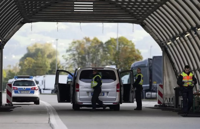 Σε ισχύ από σήμερα τα μέτρα για την μετανάστευση στη Γερμανία – Φόβοι για «ντόμινο» στον Νότο Σε ισχύ από σήμερα τα μέτρα για την μετανάστευση στη Γερμανία – Φόβοι για «ντόμινο» στον Νότο