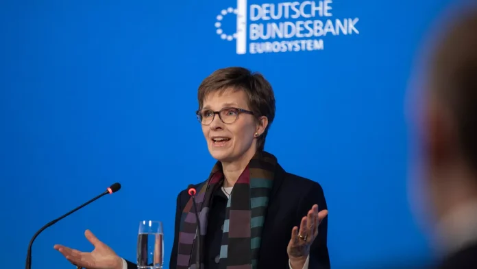 Claudia Buch-ΕΚΤ: Ο τραπεζικός τομέας δείχνει ανθεκτικότητα Claudia Buch-ΕΚΤ: Ο τραπεζικός τομέας δείχνει ανθεκτικότητα