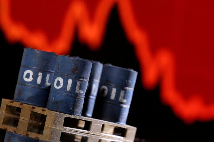 Άλμα στο πετρέλαιο, βουτιά στο ευρώ από την έκρηξη στη Μέση Ανατολή Άλμα στο πετρέλαιο, βουτιά στο ευρώ από την έκρηξη στη Μέση Ανατολή