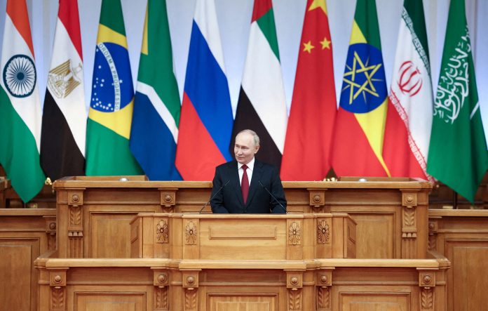 Πούτιν: Τα κράτη-μέλη των BRICS θα οδηγήσουν την οικονομική ανάπτυξη Πούτιν: Τα κράτη-μέλη των BRICS θα οδηγήσουν την οικονομική ανάπτυξη