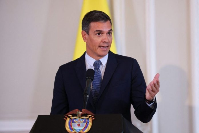Ο πρωθυπουργός της Ισπανίας ανακοίνωσε πρόσθετη βοήθεια ύψους 3,76 δισ. ευρώ για τις πλημμύρες στη Βαλένθια Ο πρωθυπουργός της Ισπανίας ανακοίνωσε πρόσθετη βοήθεια ύψους 3,76 δισ. ευρώ για τις πλημμύρες στη Βαλένθια