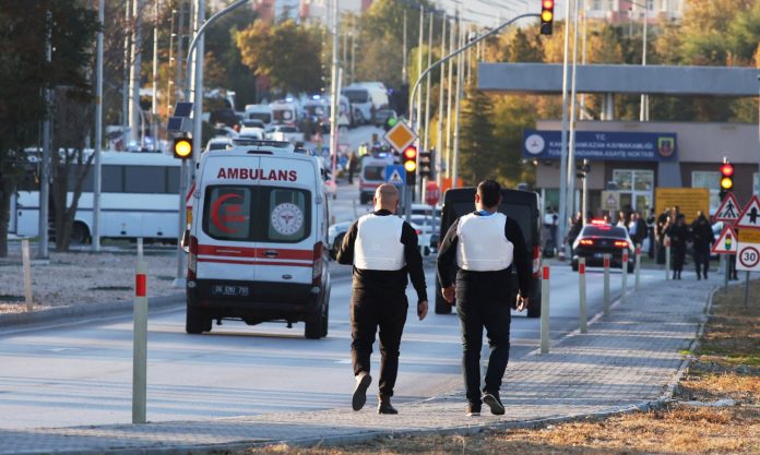 Τουρκία: Μέλος του ΡΚΚ ο ένας από τους δράστες της τρομοκρατικής επίθεσης Τουρκία: Μέλος του ΡΚΚ ο ένας από τους δράστες της τρομοκρατικής επίθεσης