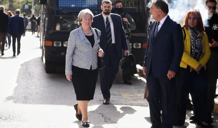 Λινού για μήνυση κατά Πολάκη: Δεν θα επιτρέψουμε ο εκφοβισμός να κανονικοποιηθεί στην πολιτική ζωή Λινού για μήνυση κατά Πολάκη: Δεν θα επιτρέψουμε ο εκφοβισμός να κανονικοποιηθεί στην πολιτική ζωή